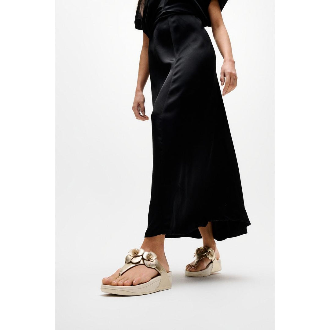 Fitflop Lulu Flower Toe-Post Sandals Platino – view 5