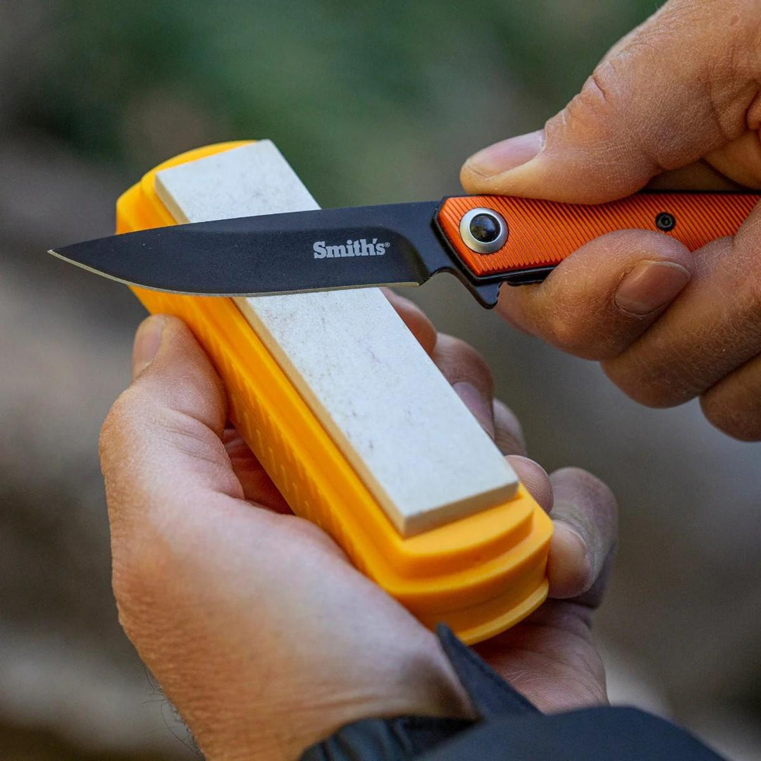 Smiths 4" Natural Arkansas Sharpening Stone w/ Cover