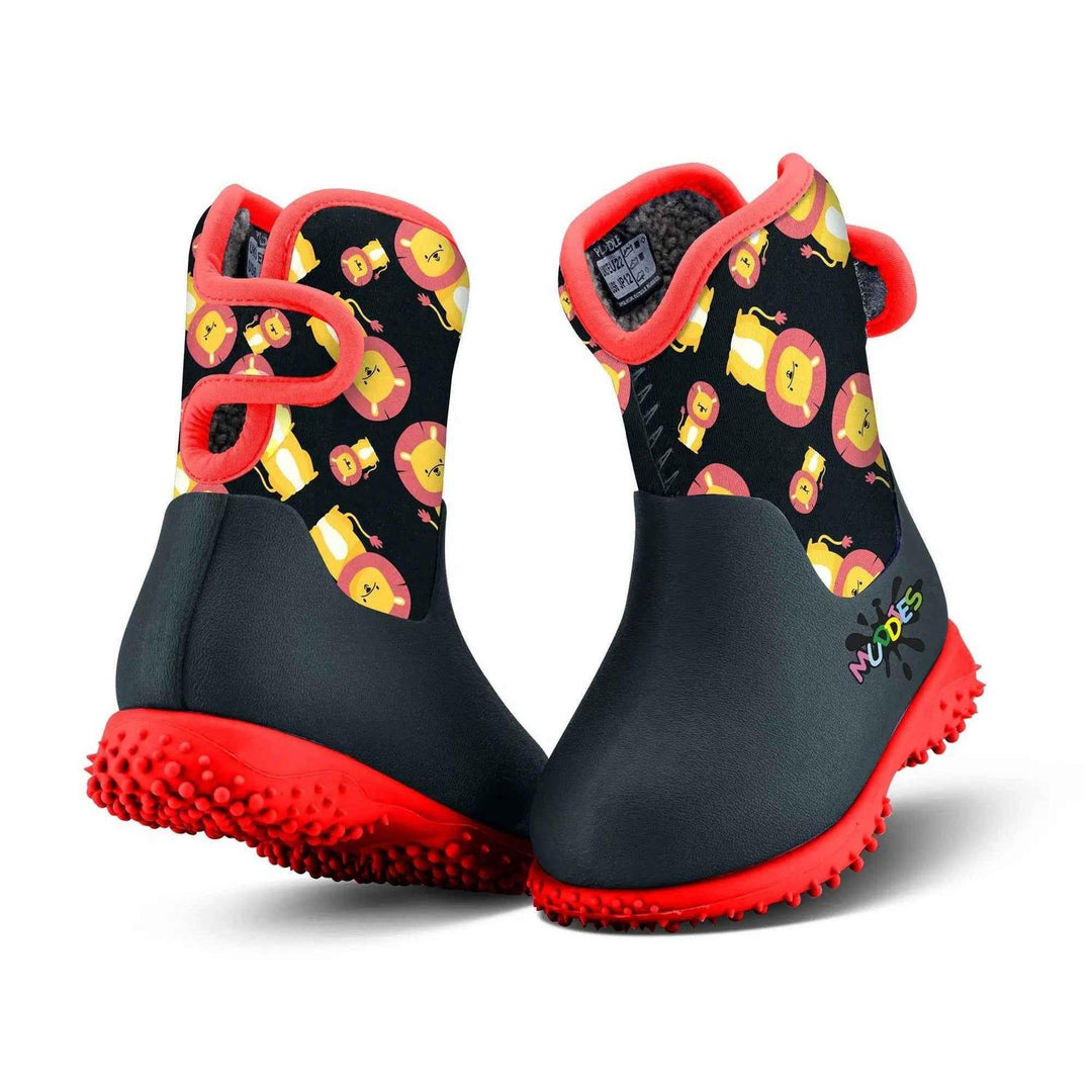 Grubs Muddies Puddle 5.0 toddler wellington boots in black with red lion print upper and red sole, pair three-quarter view