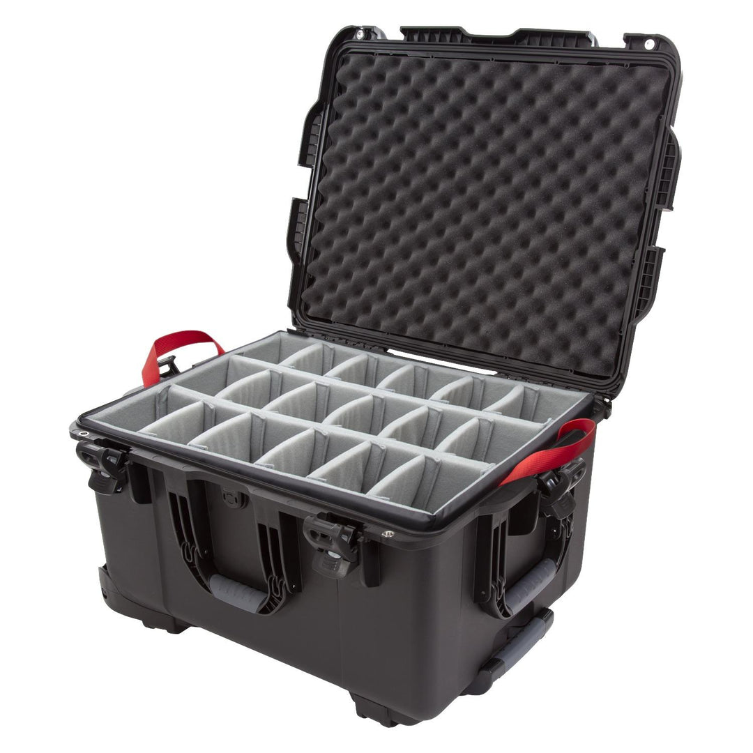 NANUK 960 Waterproof Hard Case With Padded Dividers