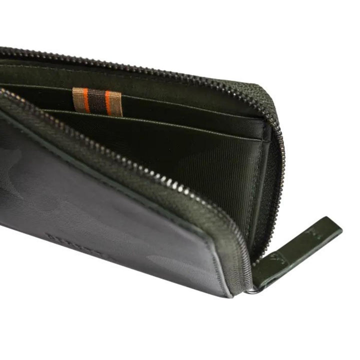 Beretta Zipped Pouch with Chain