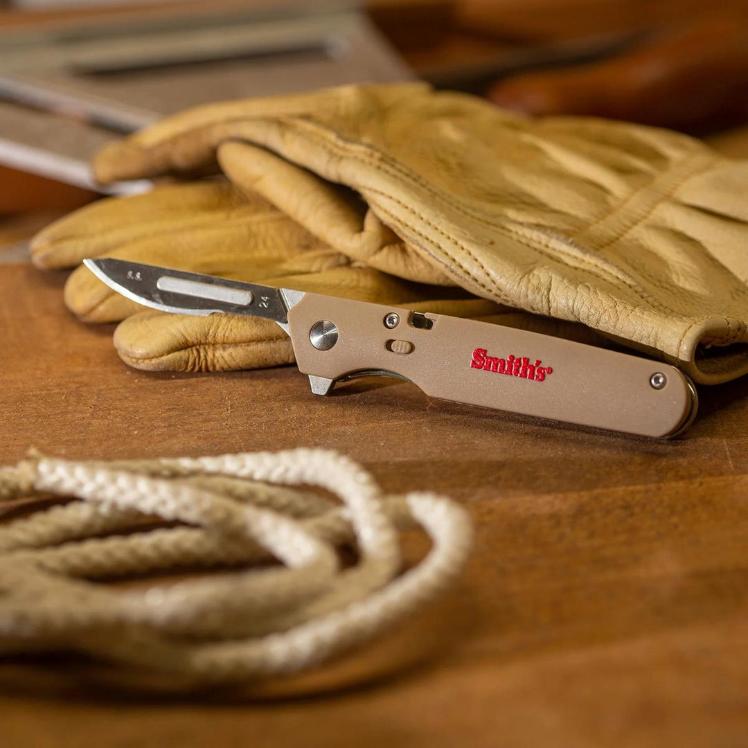 Smiths REPLACEABLE RAZOR KNIFE