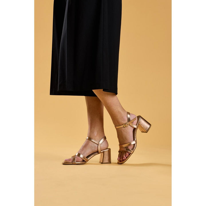 Nalani Heel Rose