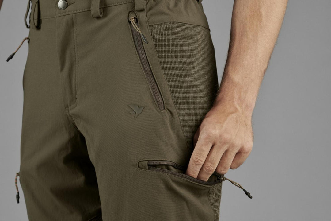Seeland Outdoor reinforced trousers Pine green - Zipped thigh pockets, Elasticated waist