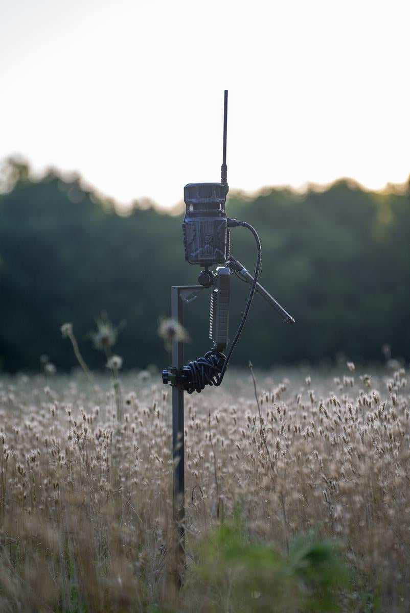 Stealth Cam Stealth Cam Revolver Pro 2.0 Global Cellular Trail Camera  36MP 360 Wildlife Coverage GPS & Command Pro App