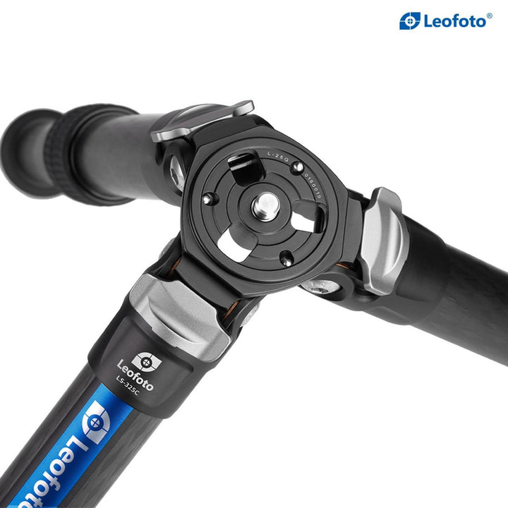 Leofoto Ranger LS-325C Carbon Tripod with LH-40 Ball Head