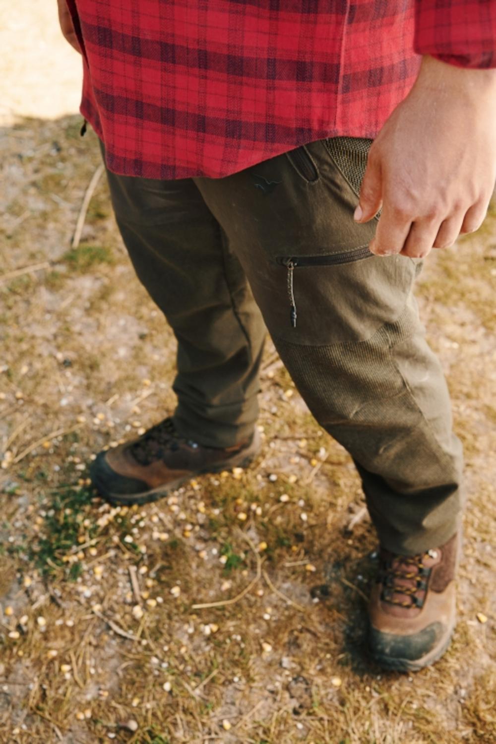 Seeland Outdoor reinforced trousers Pine green - Zipped thigh pockets, Elasticated waist