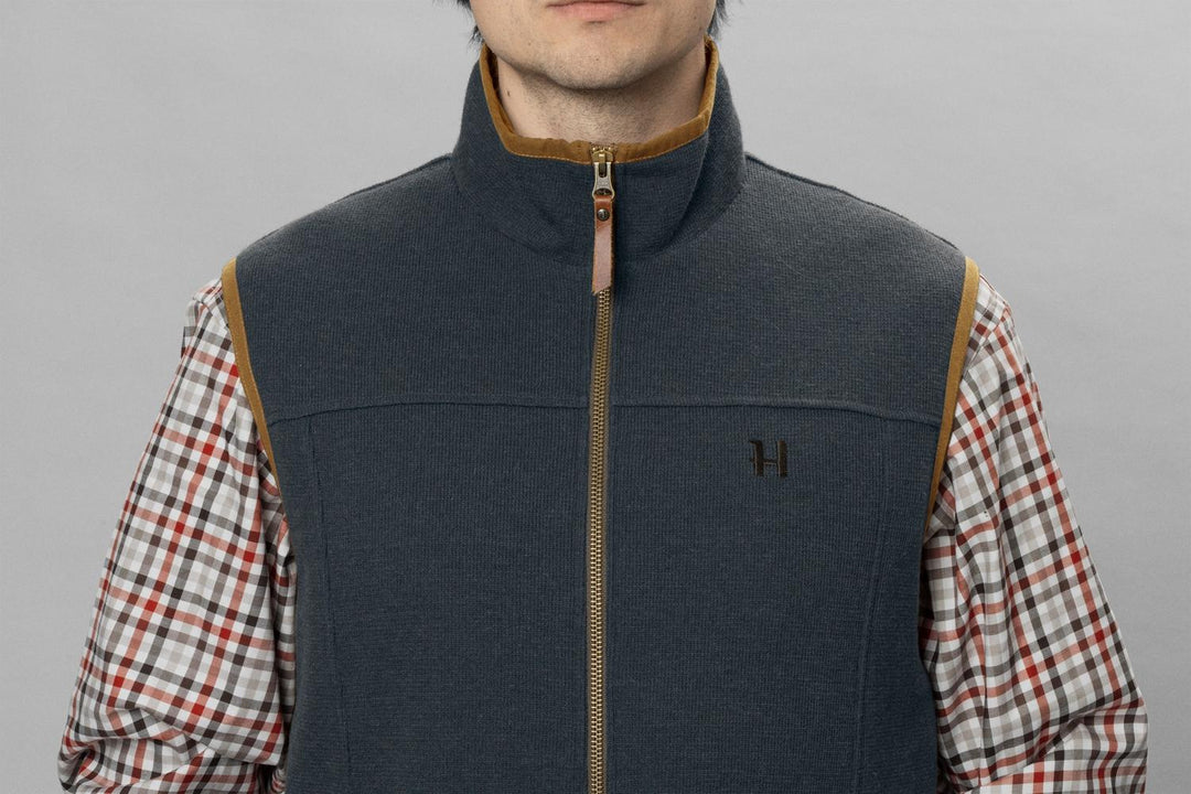Härkila Sandhem Pro Waistcoat in Dark Navy | Wool – view 10