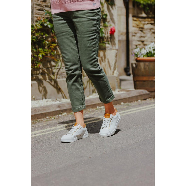 Cotswold Radcot Shoe White