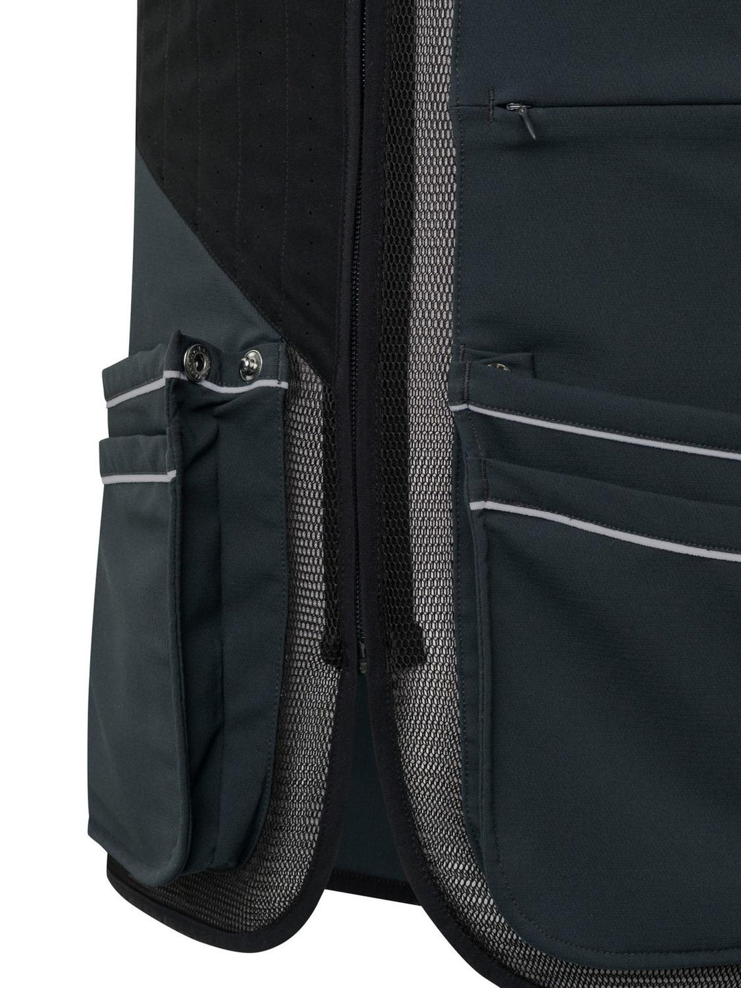 Beretta Looper Vest Camo, close-up of the lower front pockets, zip and mesh lining