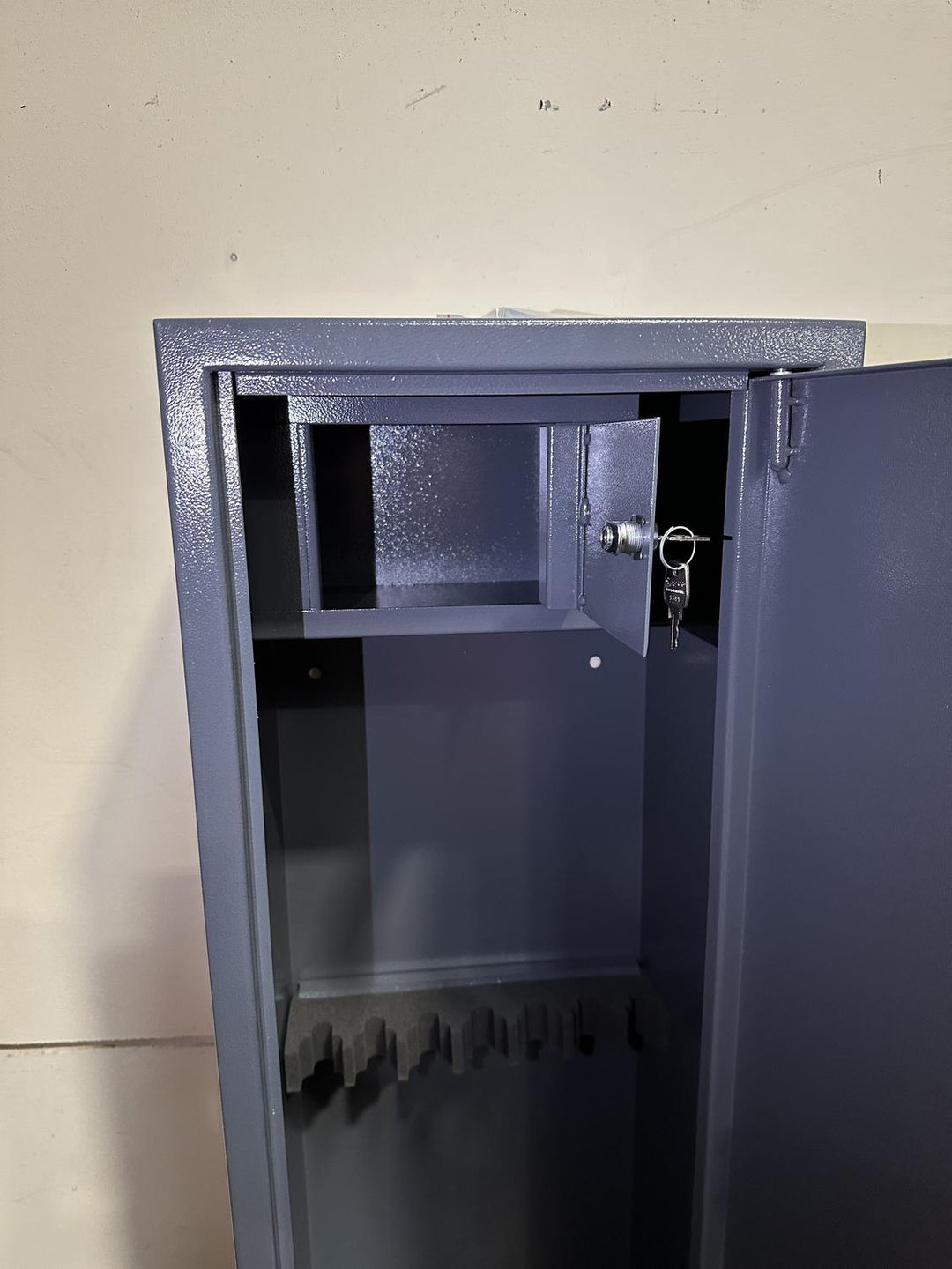 Boston Security BSEC7 Locking Gun Safe with Key Lock