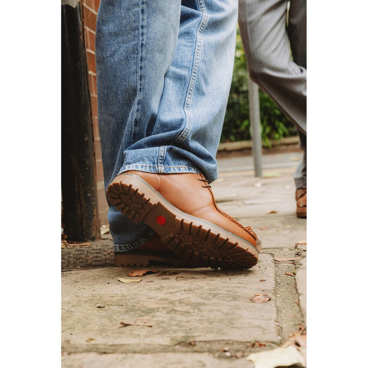 Carbon Wallabe Tan