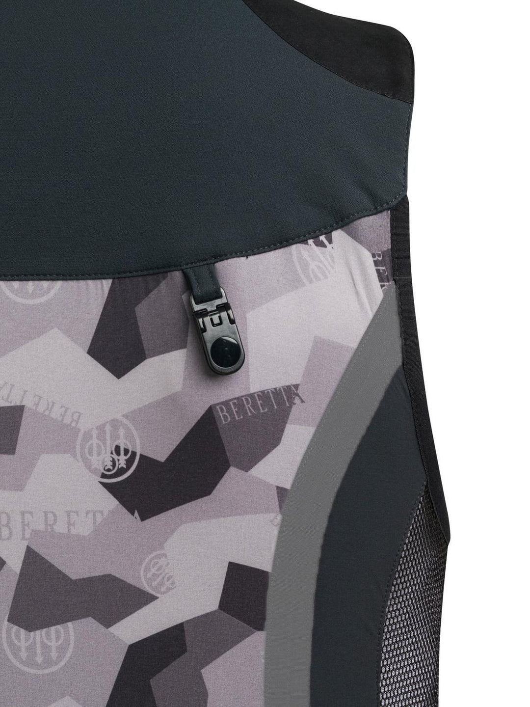 Beretta Looper Vest Camo, close-up of the back panel grey camo print and black toggle detail