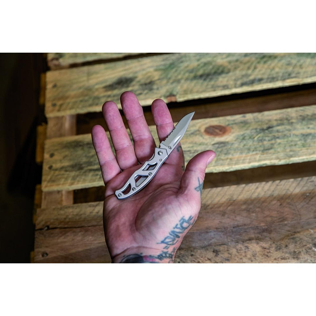 Gerber Paraframe Mini Plain Edge – Stainless Steel
