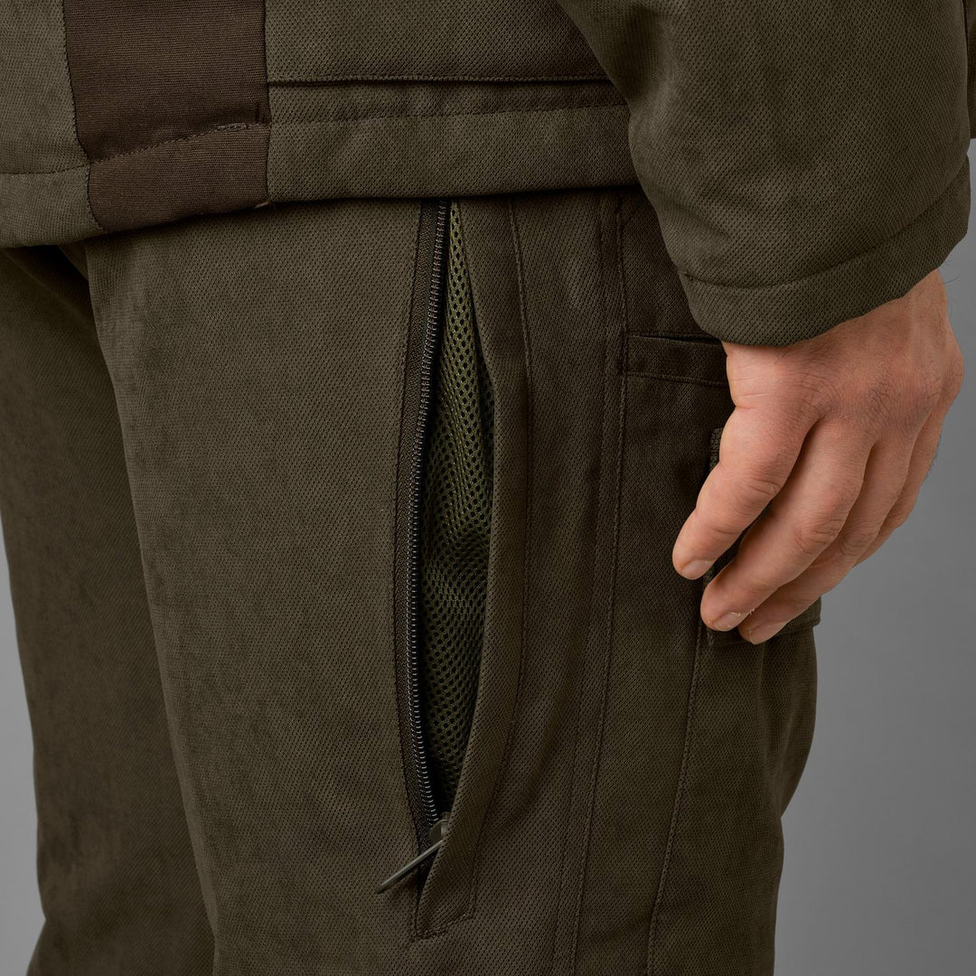 Close-up of the mesh-lined side cargo pocket on the Seeland Helt II trousers