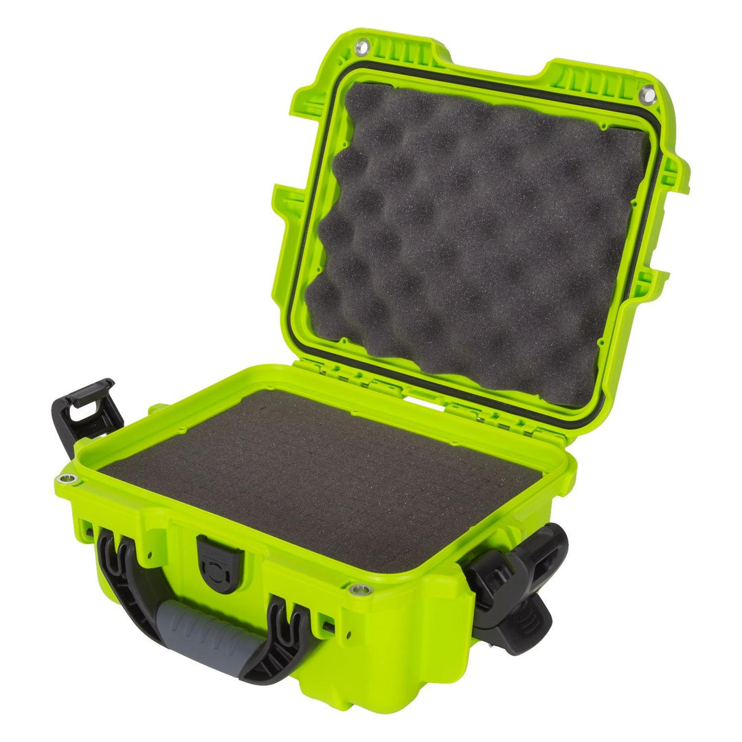 NANUK 905 Waterproof Hard Case With Foam Insert