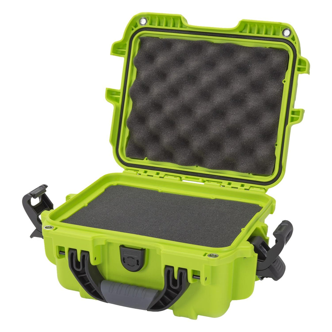 NANUK 905 Waterproof Hard Case With Foam Insert