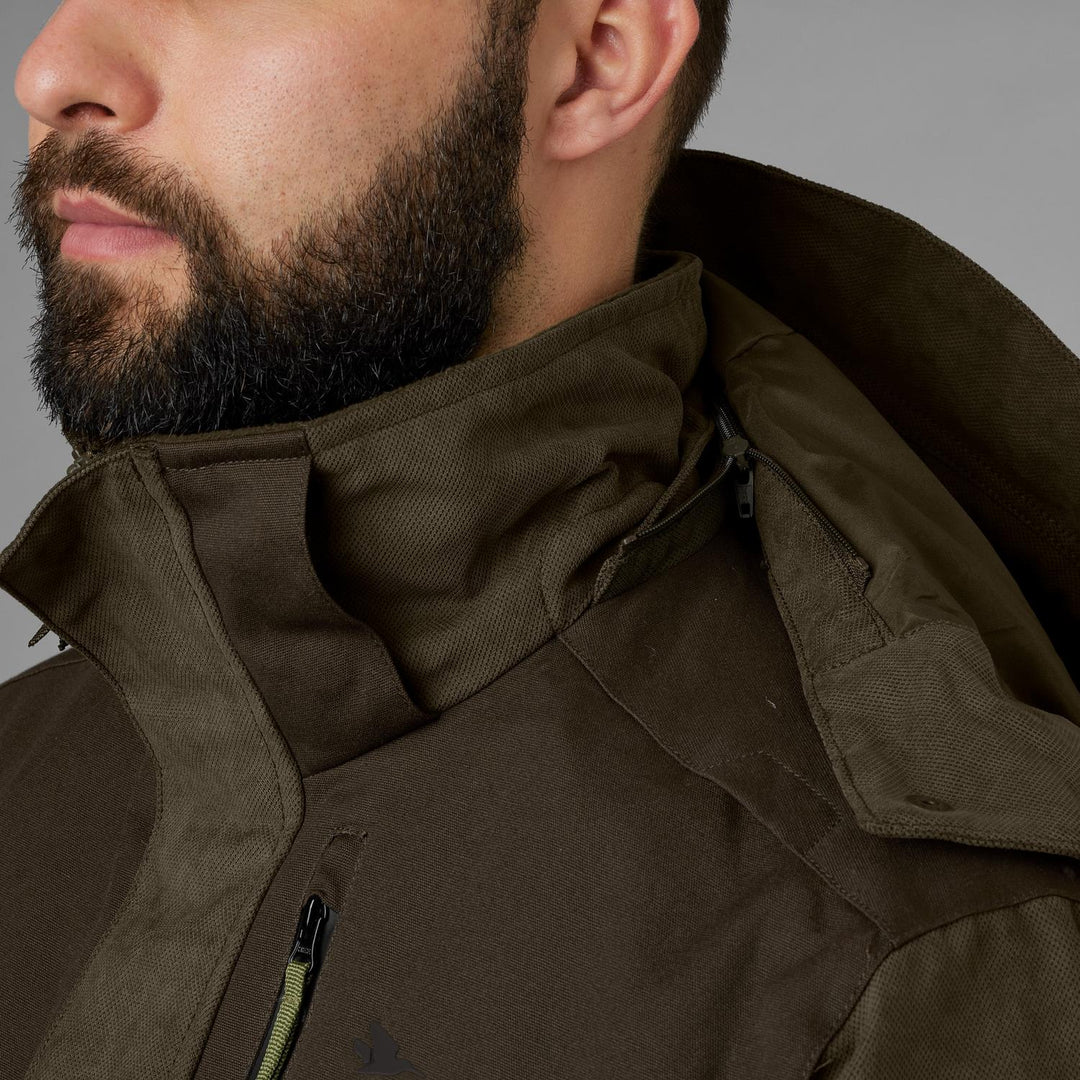 Close-up of the hood and chin guard collar on the Seeland Helt II jacket, worn