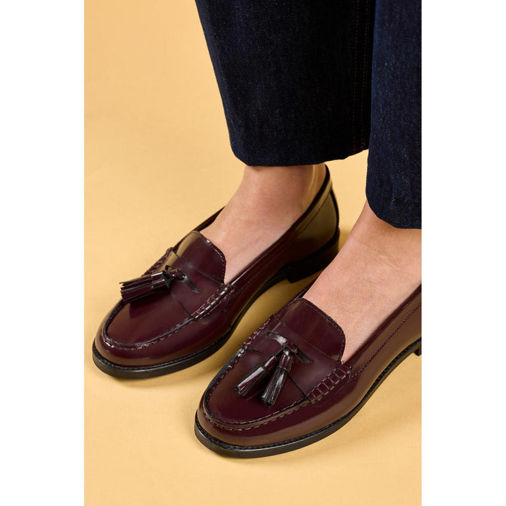 Connie Tassel Loafer Aubergine