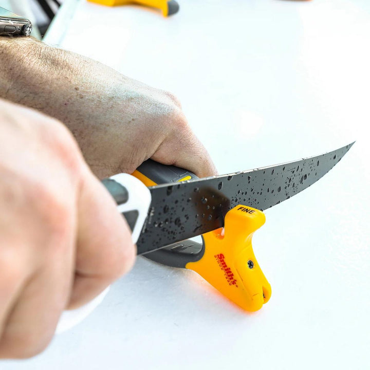 Smiths 9 INCH CURVED FILLET KNIFE