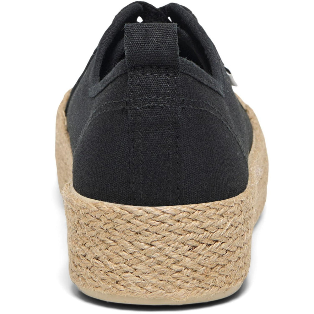 ONLY Onlida-1 sneaker seen from behind, close-up of the black canvas heel with pull tab above the chunky woven jute platform.
