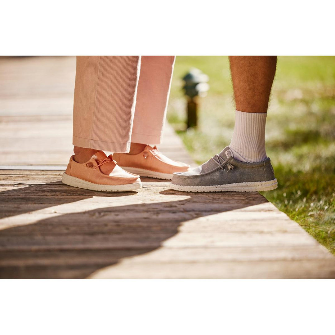 HEYDUDE Wendy Canvas Shoe Pink