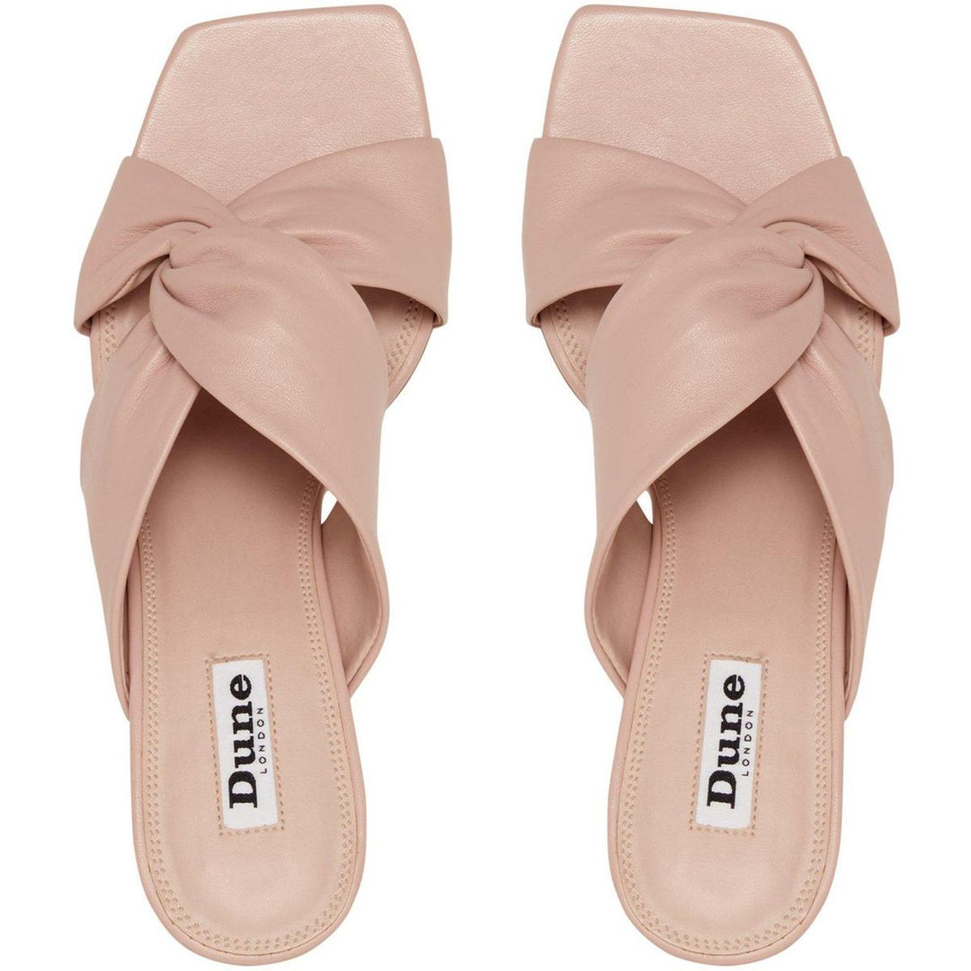 Dune Magnet Sandal Ecru