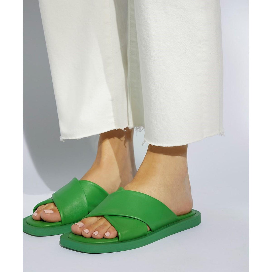 Dune Licorice Slide Green